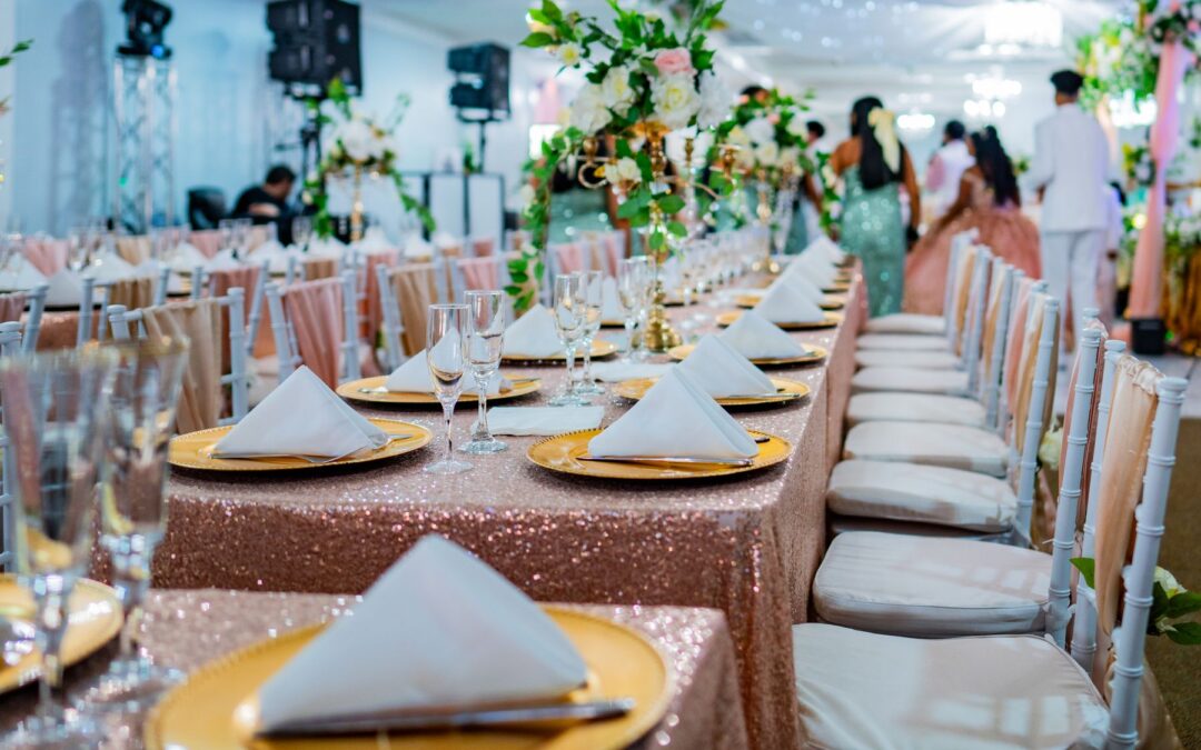 How to Decorate a Large Hall Without Leaving Empty Spaces